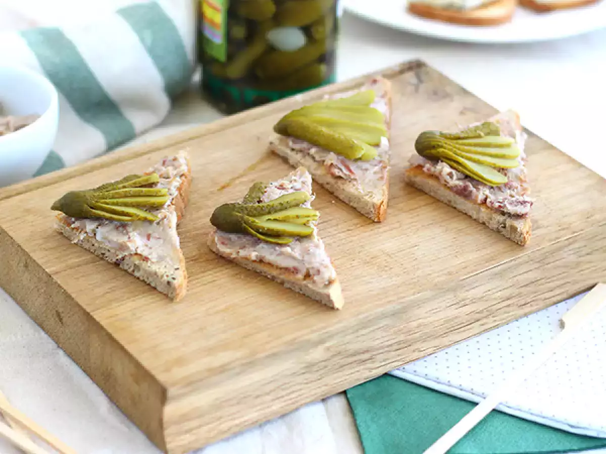 Recette Toasts rillettes cornichons