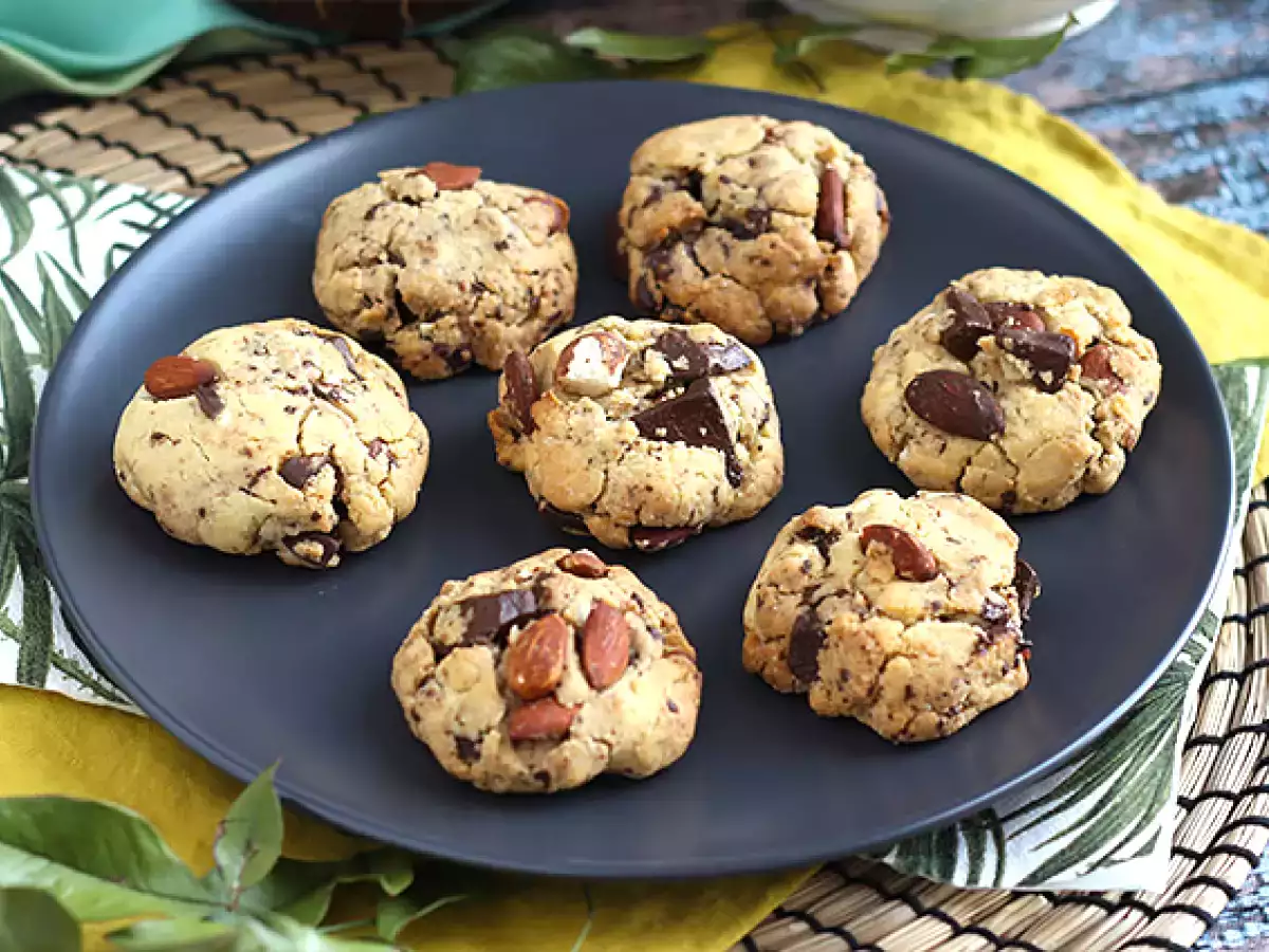 Recette Cookies au chocolat, cacahuètes et amandes