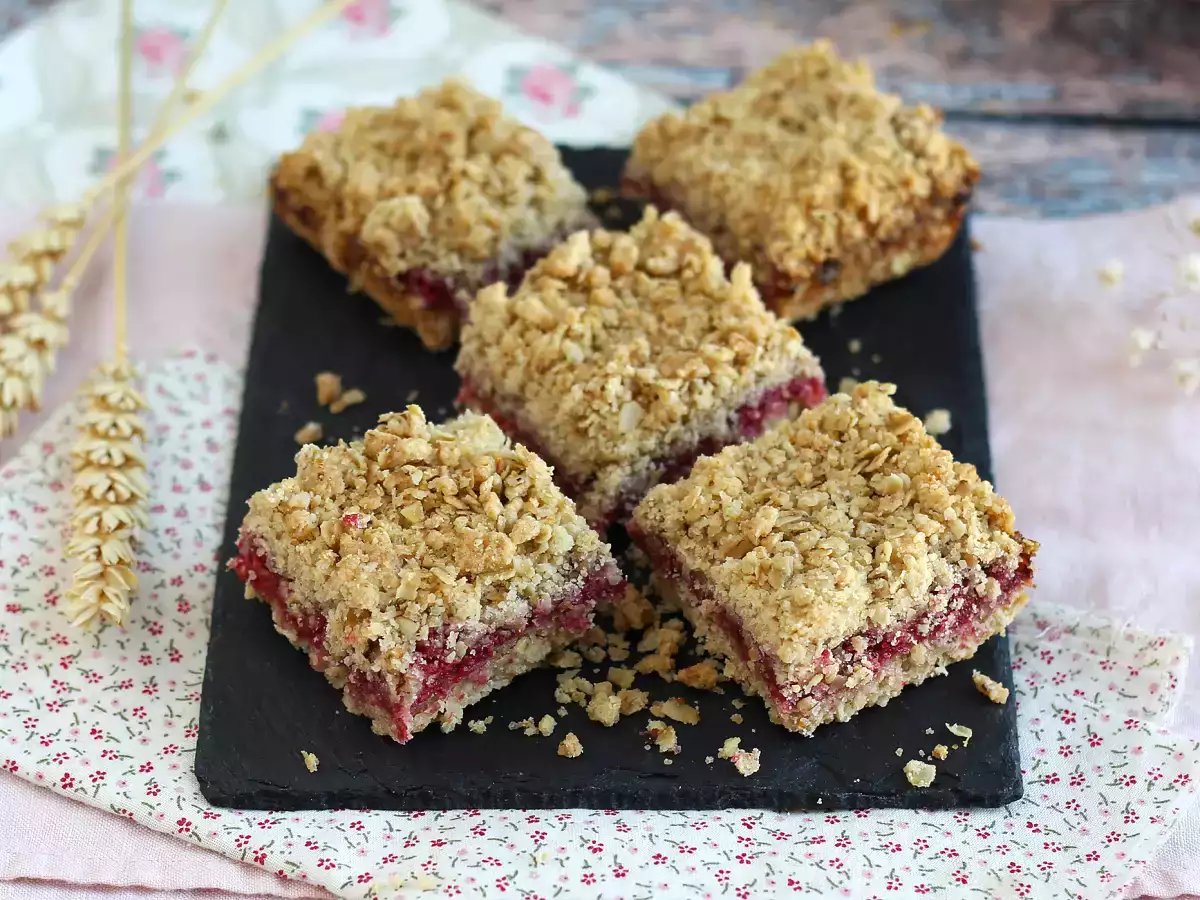 Recette Gâteau crumble délicieux aux framboises, croquant et fondant
