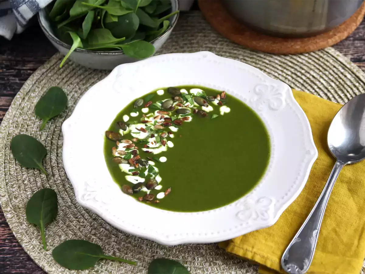 Recette Soupe aux épinards, l'astuce pour faire manger des légumes à tout le monde!
