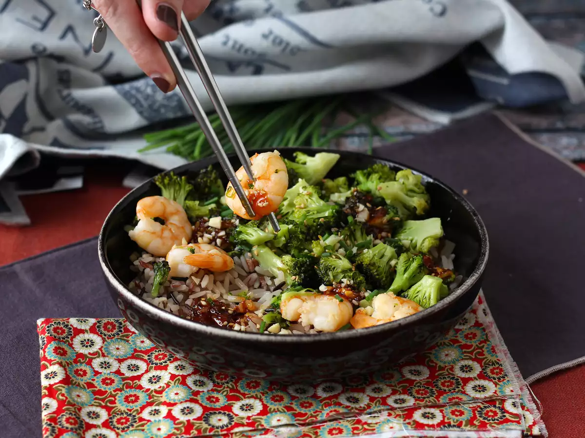 Recette Brocolis et crevettes sauce épicée à la coréenne - un repas simple, équilibré et relevé