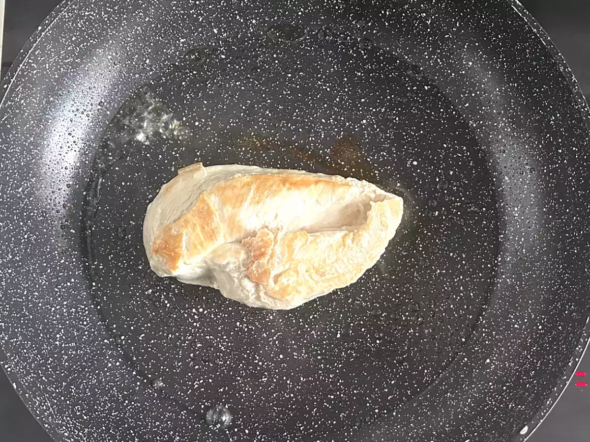 Recette Comment cuire un blanc de poulet à la poêle?