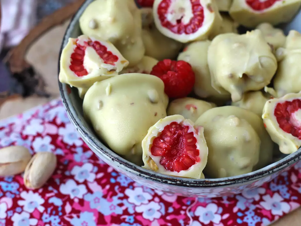 Recette Franui à la pistache, de délicieuses framboises enrobées, fondantes et croquantes