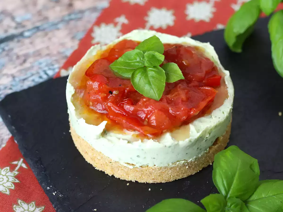 Recette Cheesecake salé au fromage frais, basilic et tomates cerises