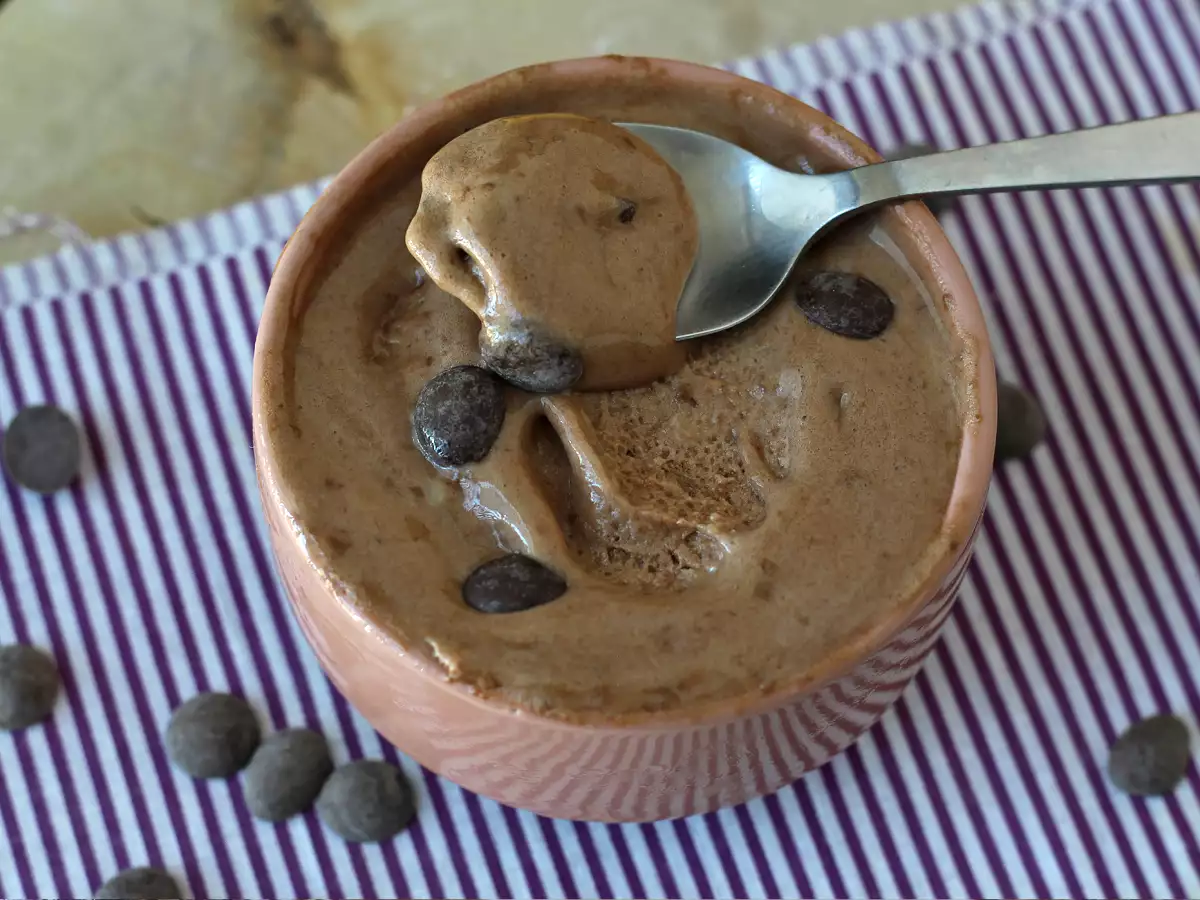 Recette Glace super protéinée à la whey au chocolat, prête en 5 minutes!