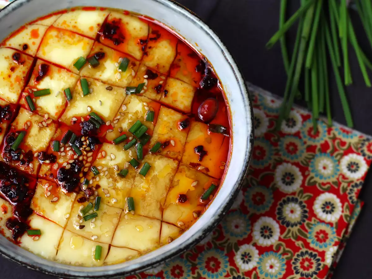 Recette Chinese steamed eggs: la recette chinoise d'oeufs soyeux à la vapeur avec deux ingrédients!