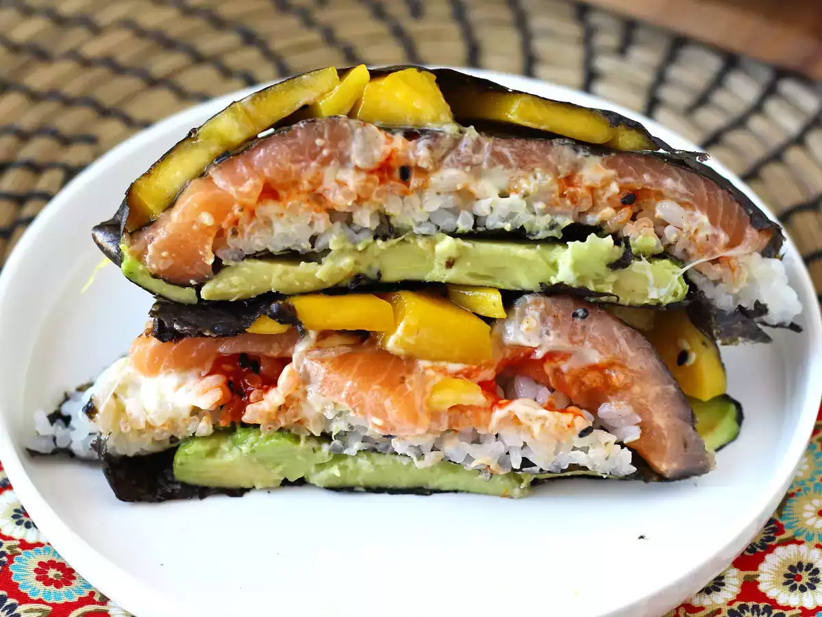 Recette Sandwich sushi au saumon, avocat et mangue : frais, original et ultra gourmand