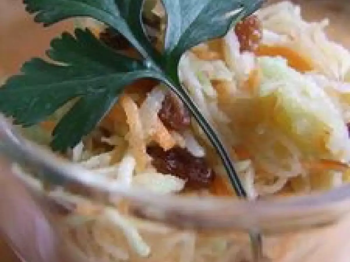 Recette Salade de chou rave, carottes et raisins secs