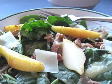 Recette Salade d'épinards au prosciutto et aux poires