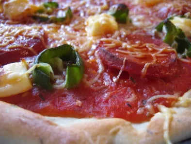 Recette Pizza chorizo kiri aux herbes de provence