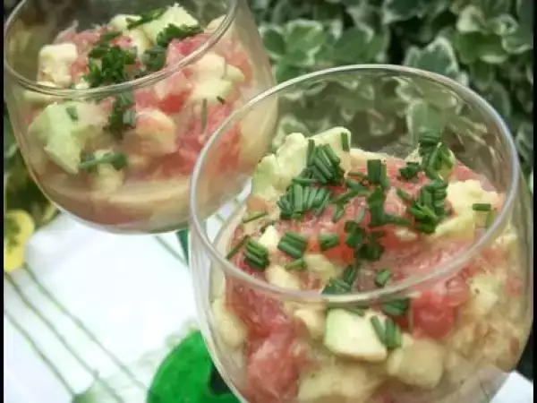 Recette Tartare d'avocat au pamplemousse rose
