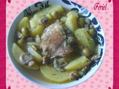 Recette Tajine de poulet, pommes de terre /champignons