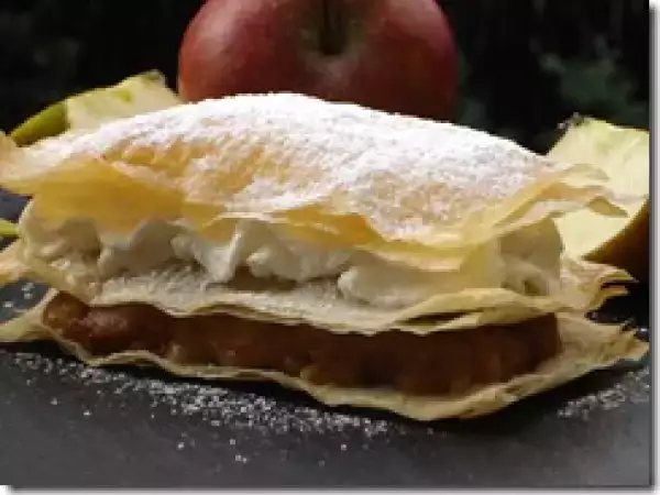 Recette Croustillant de pommes à la cannelle et chantilly au calvados