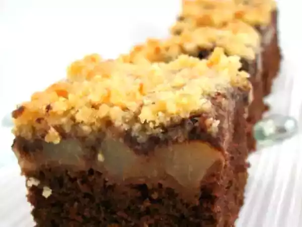 Recette Carrés moelleux choco-poires-ganache, crumble aux amandes