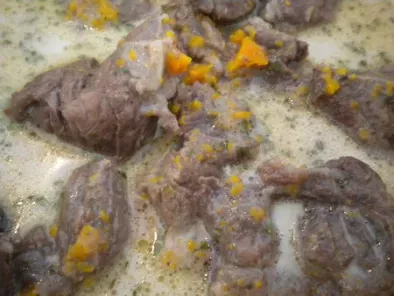 Recette Cassolette de boeuf aux carottes, à l'oignon et à la crème