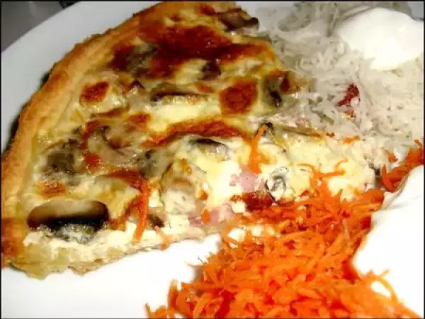 Recette Quiche aux champignons, lardons et mozzarella