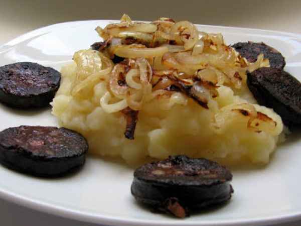 Recette Boudin Noir Aux Pommes Et Oignons Au Four Recette de boudin noir aux pommes et compotée d'oignons