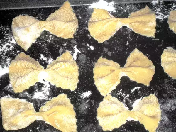 Recette Farfalle maison - pate papillon -