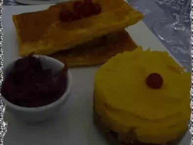 Recette Feuilleté foie gras poelé-compoté oignons-groseilles