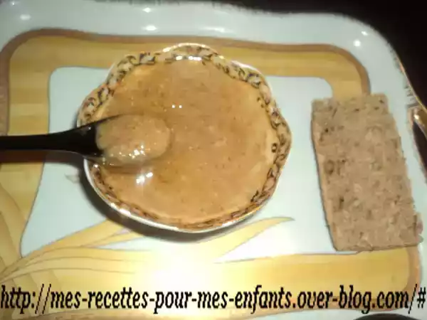 Recette Pâtes à tartiner à l'huile d'argan amande et miel (amlou)