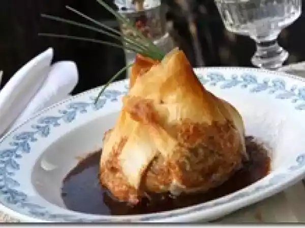 Recette Croustade d'agneau aux poivrons confits et jus de viande