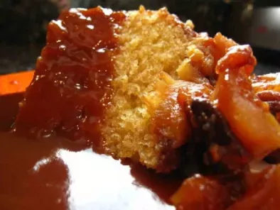 Recette Pudding vapeur pomme-noix, sauce au caramel.