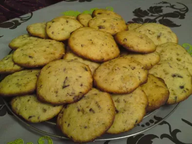 Recette Cookies nougatine, pépites de chocolat et noix de pécan