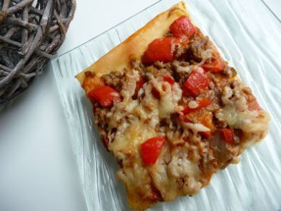 Recette Pizza à la viande hachée et aux épices mexicaines