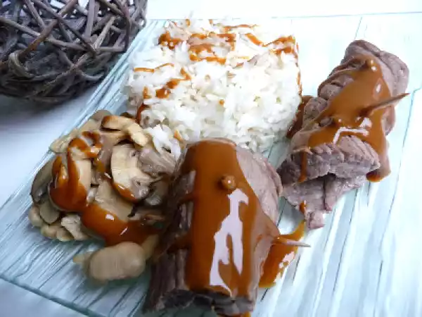 Recette Escalope de veau, riz aux champignons et sauce au poivre