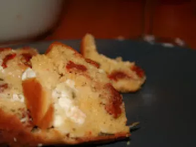 Recette Cake tomates séchées fêta