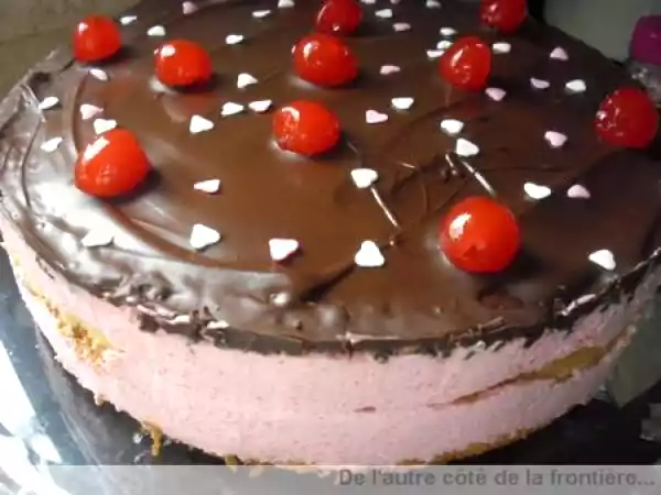 Recette Gâteau cerise-chocolat pour la saint-valentin