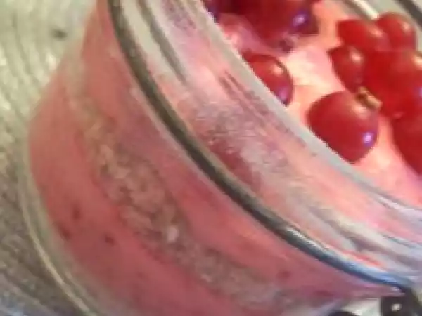 Recette Verrines de mousse de framboise aux biscuits roses