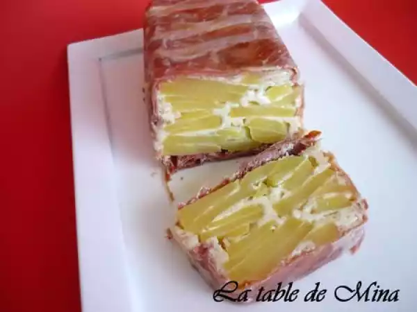 Recette Terrine de camembert lardée aux pommes de terre