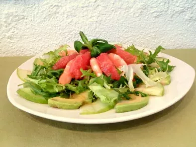 Recette Salade aux crevettes, avocat, pamplemousse & pomme verte
