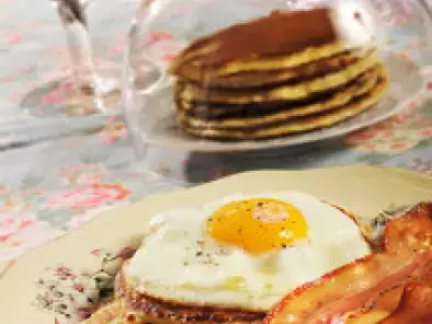 Recette Souvenir de bordeaux ou pancakes, poitrine, oeuf et sirop d'érable