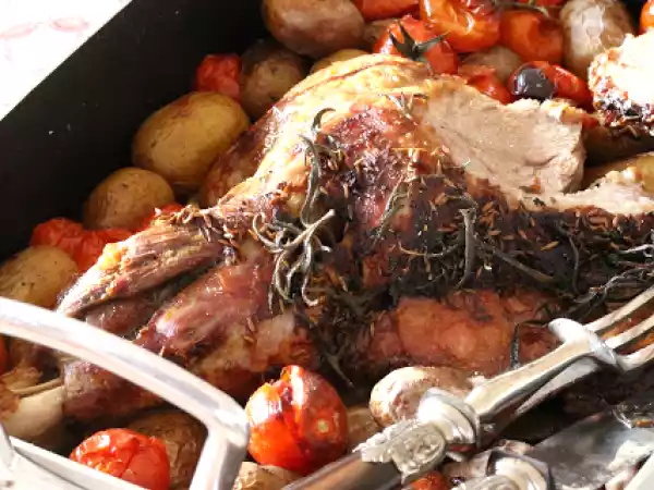 Recette Gigot d'agneau au four aux tomates cerises et fenouil confit
