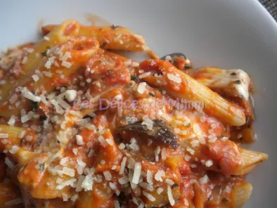 Recette Pâtes aux tomates, aubergines et mozzarella de jamie oliver