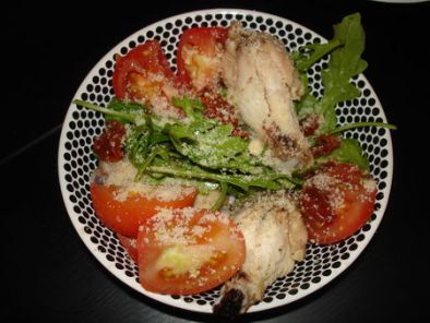 Recette Salade de poulet, roquette et duo de tomates