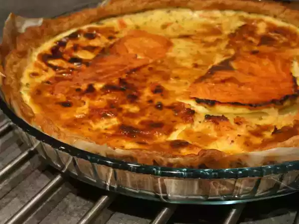 Recette Tarte saumon fumé, ail et fines herbes
