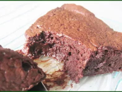 Recette Gâteau fondant mousseux au chocolat (comme une mousse au chocolat)
