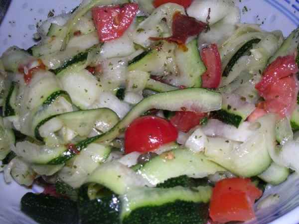 Salade De Courgettes Crues Vinaigre Balsamique Salade courgettes crues - 13 recettes sur Ptitchef