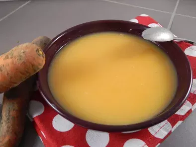 Recette Soupe à la courgette jaune et au fromage fondant