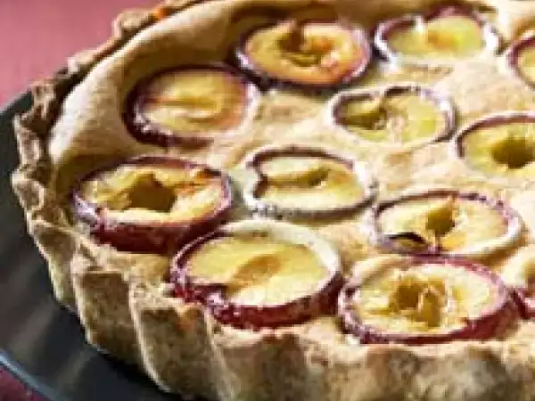 Recette Tarte aux prunes et crème d'amandes