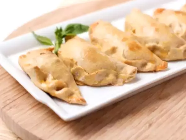 Recette Empanadas tomates, mozzarella et basilic