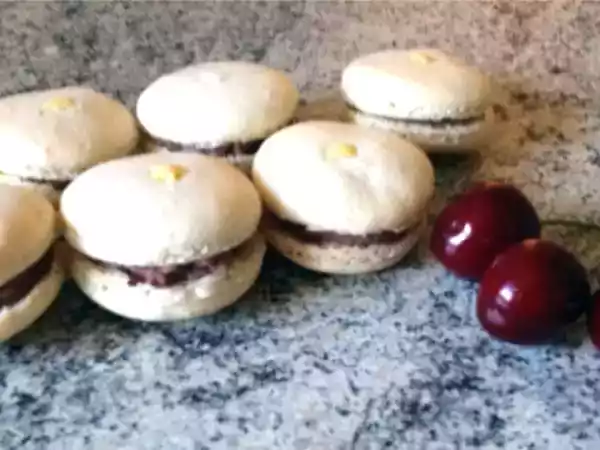 Recette Macarons chocolat blanc et cerise