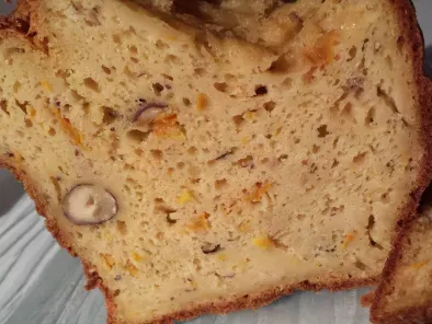 Recette Cake au thon - poivrons jaunes et noisettes