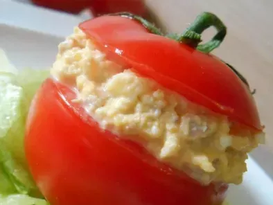 Recette Tomates farcies au thon & œuf dur