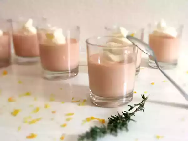 Recette Panacotta tomates et chantilly au thym