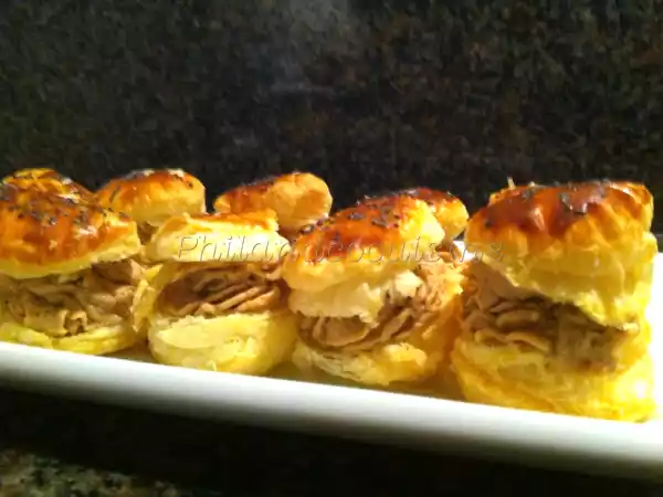 Recette Mini-feuilletés au beurre de sardine pimenté