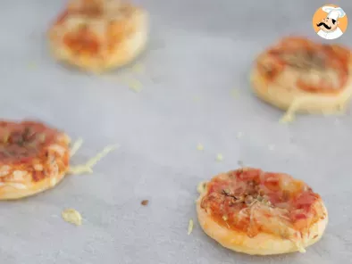 Mini pizzas à la pâte feuilletée